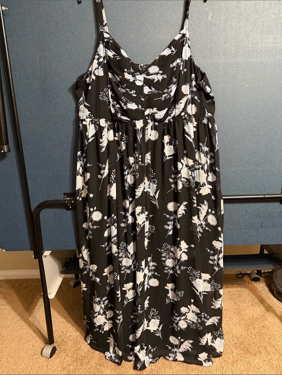 torrid Dresses & Skirts - Torrid black floral sundress size 3